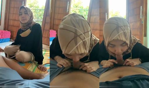 Bokep Hijab Abg Imut Nyepong Siang Hari